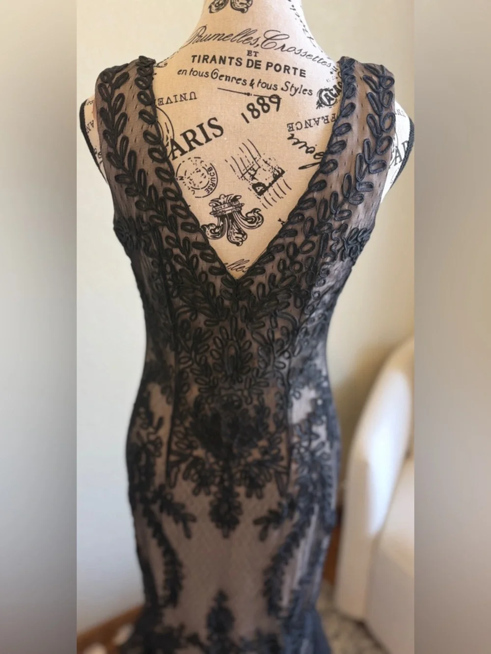 Cachet Embroidered Tulle Mermaid Gown-Size 8-NWOT - Picture 11 of 16